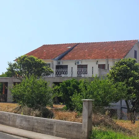 Apartments With Parking Space Orebic, Peljesac - 10256 Orebić