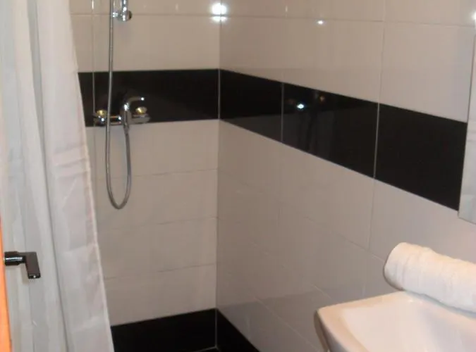 Apartments With Parking Space Orebic, Peljesac - 10256 Lägenhet Orebić