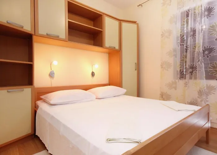 Apartamento With Parking Space Orebic, Peljesac - 10256 *