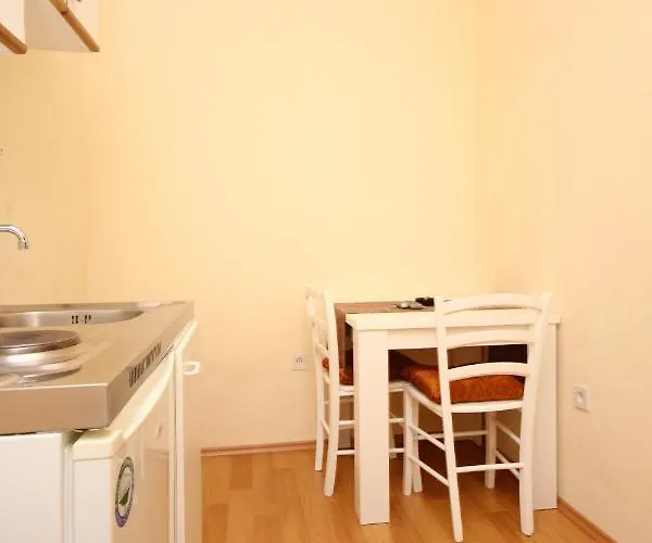 Apartments With Parking Space Orebic, Peljesac - 10256 *